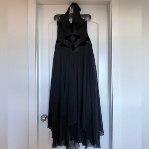 Vintage BCBG Y2K Fairy Halter Formal   100% Silk Dress size 6